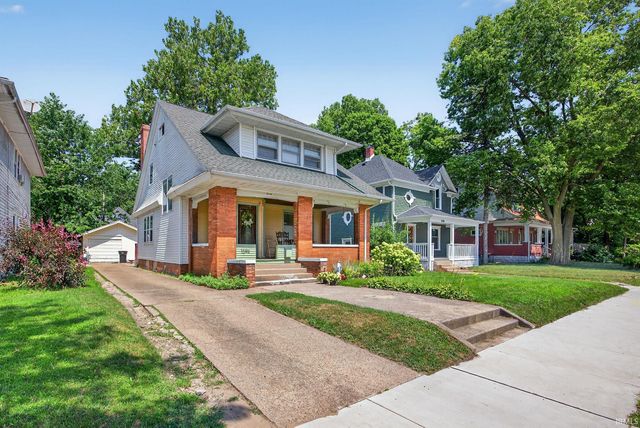 1040 Woodward Avenue, South Bend, IN 46616