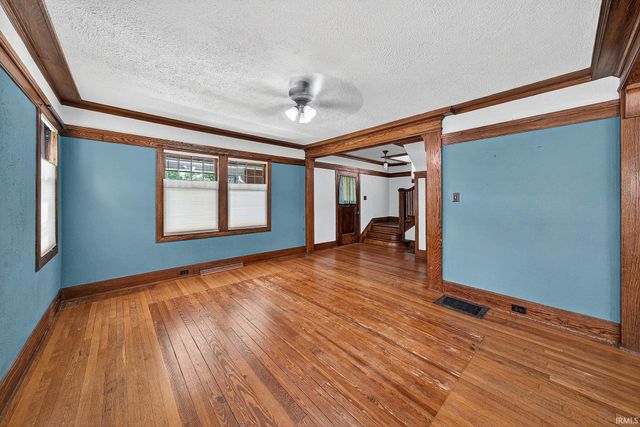 1040 Woodward Avenue, South Bend, IN 46616