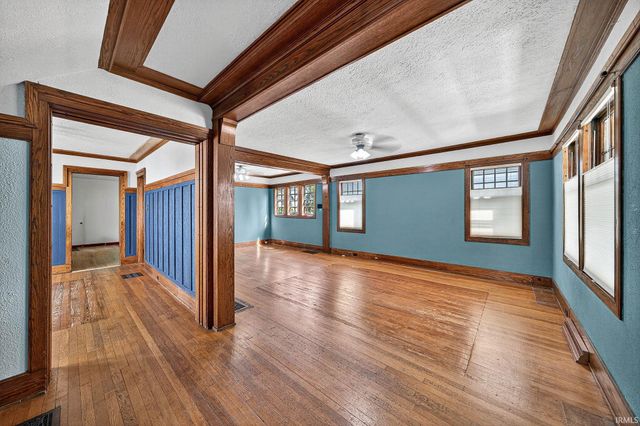 1040 Woodward Avenue, South Bend, IN 46616