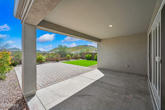 2111 E Questa Drive, Phoenix, AZ 85024