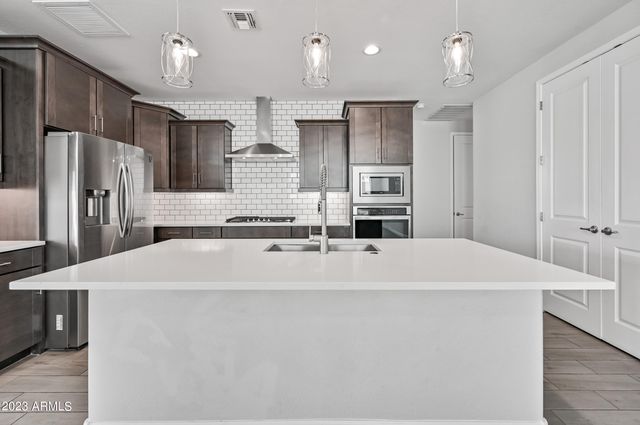 2111 E Questa Drive, Phoenix, AZ 85024