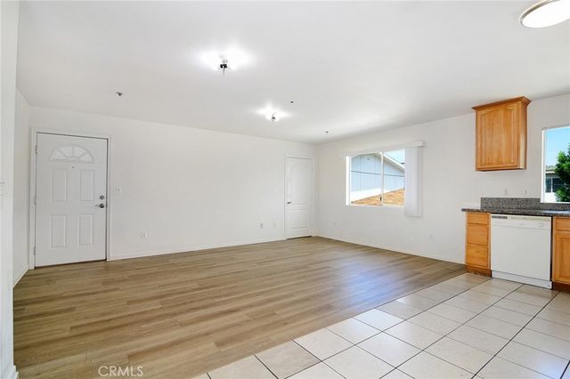 6843 Agnes Avenue 2, North Hollywood, CA 91605