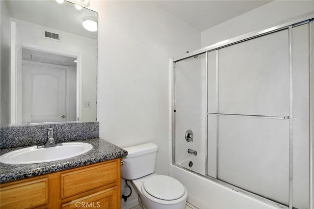 6843 Agnes Avenue 2, North Hollywood, CA 91605