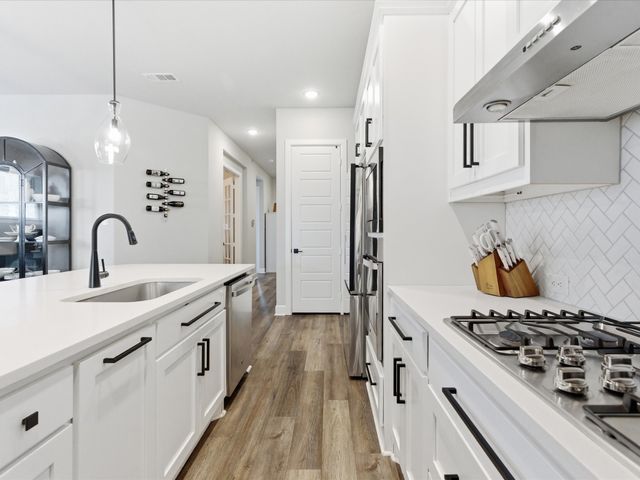 1625 Windflower Drive, Aubrey, TX 76227