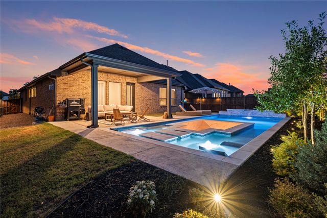 1625 Windflower Drive, Aubrey, TX 76227