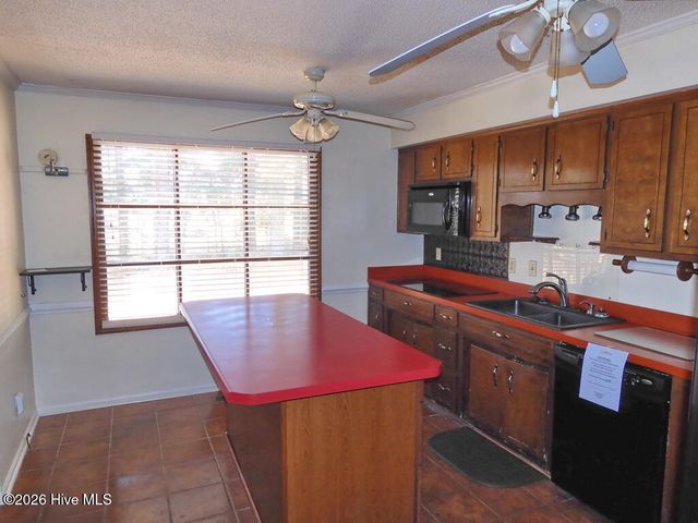 100 Morningside Drive, Vanceboro, NC 28586