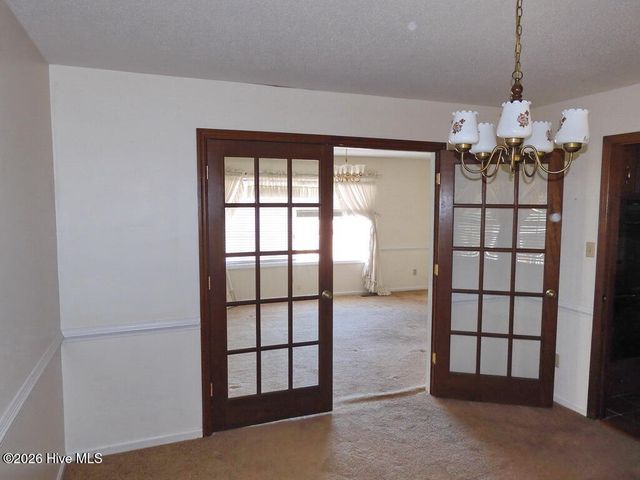 100 Morningside Drive, Vanceboro, NC 28586