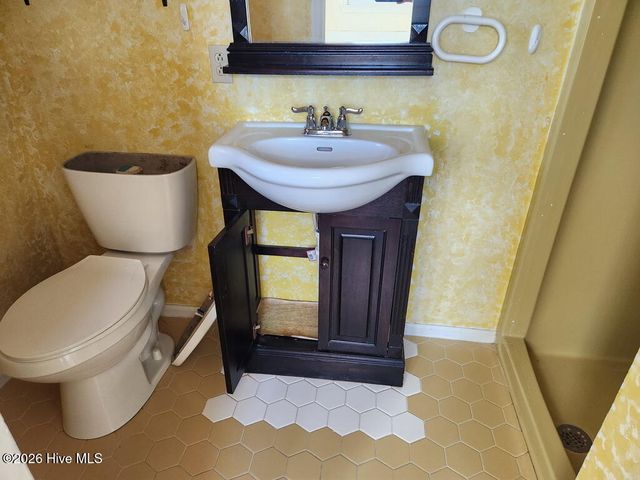 100 Morningside Drive, Vanceboro, NC 28586