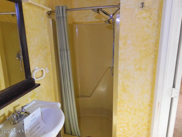 100 Morningside Drive, Vanceboro, NC 28586