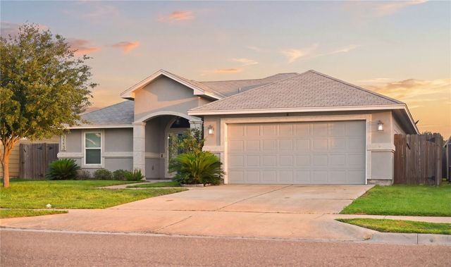 3113 Shallow Creek Dr, Corpus Christi, TX 78410