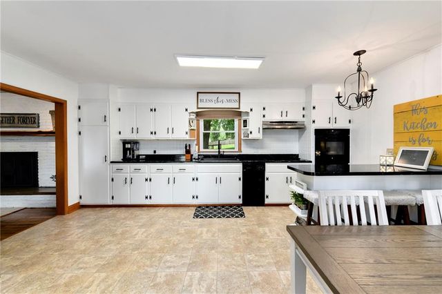 1514 Vilas Street, Leavenworth, KS 66048