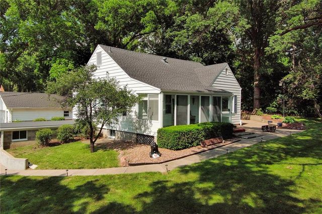 1514 Vilas Street, Leavenworth, KS 66048