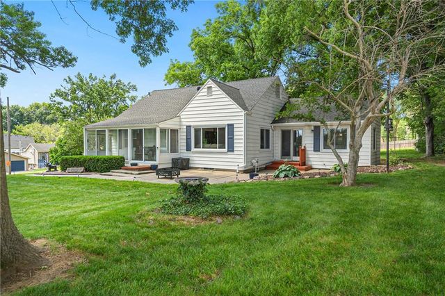 1514 Vilas Street, Leavenworth, KS 66048