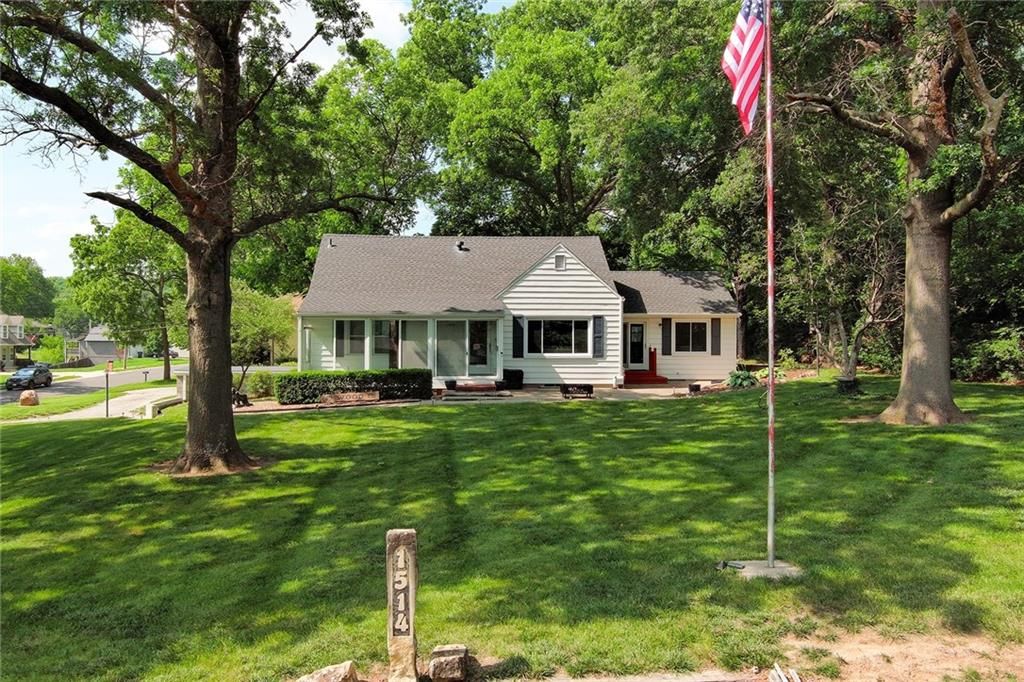 1514 Vilas Street, Leavenworth, KS 66048