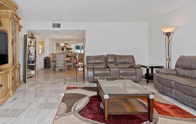 4020 Galt Ocean Drive 1009, Fort Lauderdale, FL 33308