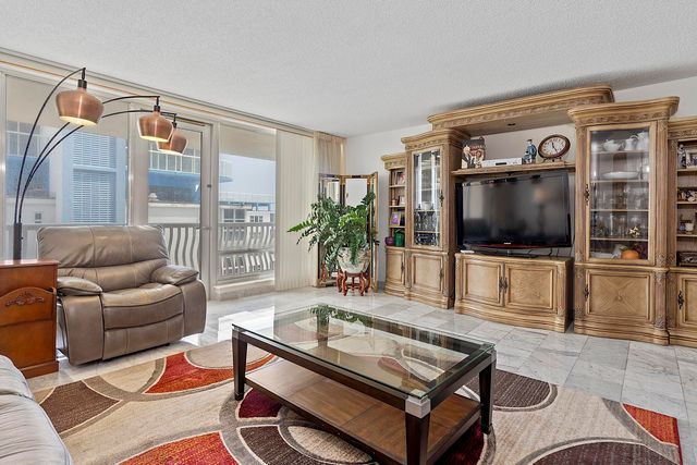 4020 Galt Ocean Drive 1009, Fort Lauderdale, FL 33308