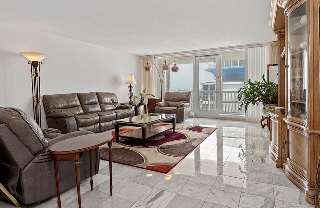 4020 Galt Ocean Drive 1009, Fort Lauderdale, FL 33308