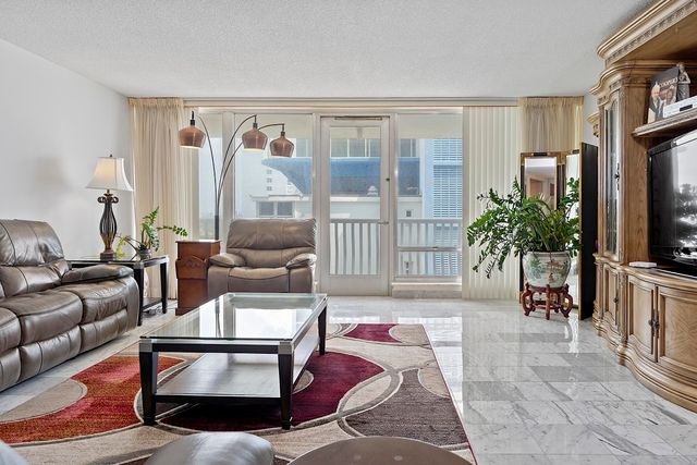 4020 Galt Ocean Drive 1009, Fort Lauderdale, FL 33308