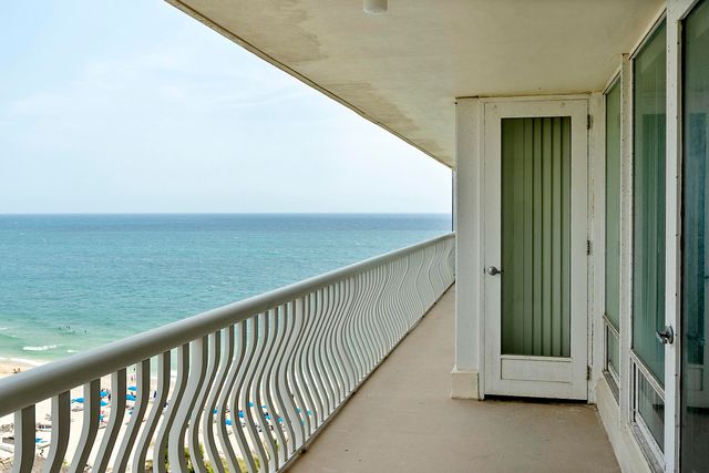 4020 Galt Ocean Drive 1009, Fort Lauderdale, FL 33308