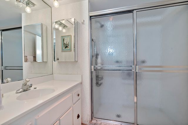 4020 Galt Ocean Drive 1009, Fort Lauderdale, FL 33308