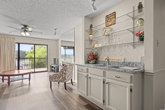 5371 Central Ave, Unit 5L, Hot Springs, AR 71913