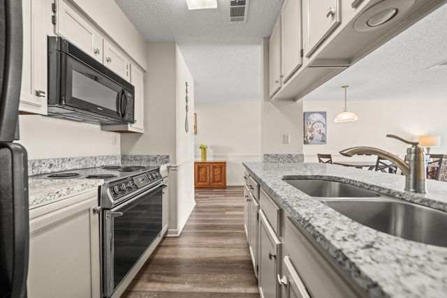 5371 Central Ave, Unit 5L, Hot Springs, AR 71913