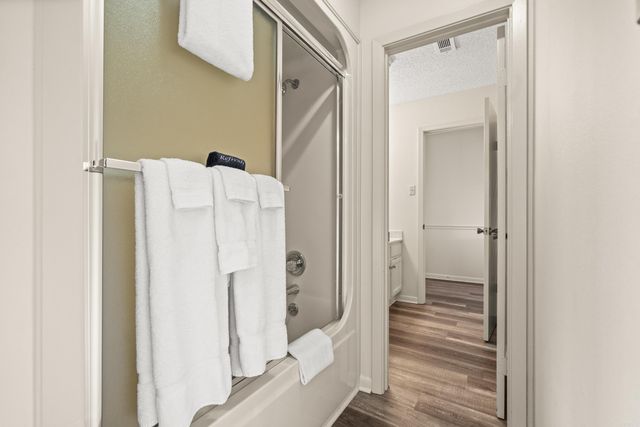 5371 Central Ave, Unit 5L, Hot Springs, AR 71913