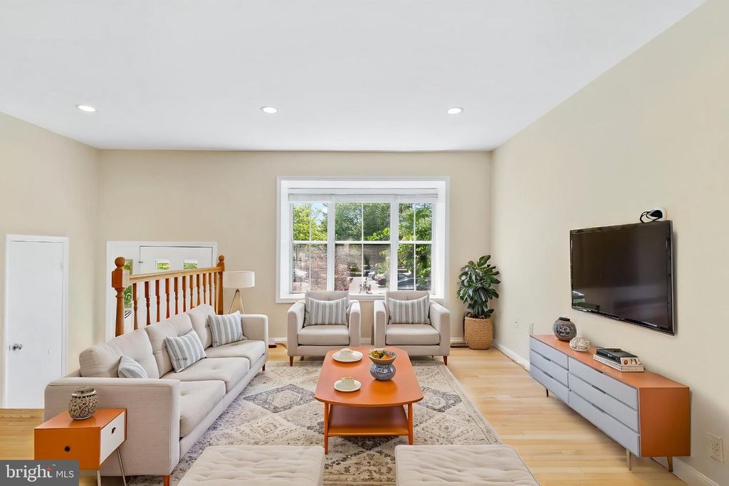 Image 4 of property listing at 18026 VINTAGE RIVER TER, Olney, MD 20832