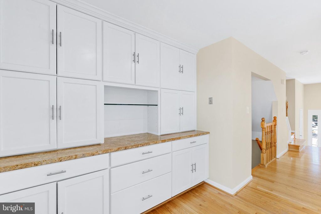 Image 7 of property listing at 18026 VINTAGE RIVER TER, Olney, MD 20832