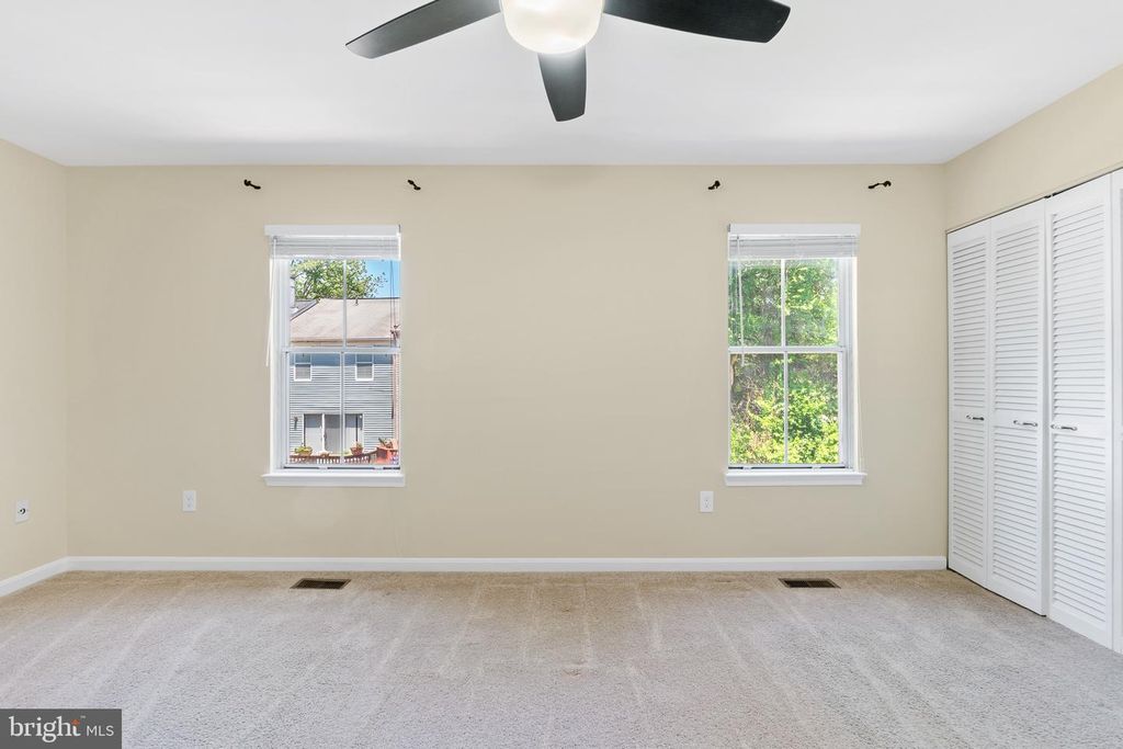 Image 10 of property listing at 18026 VINTAGE RIVER TER, Olney, MD 20832