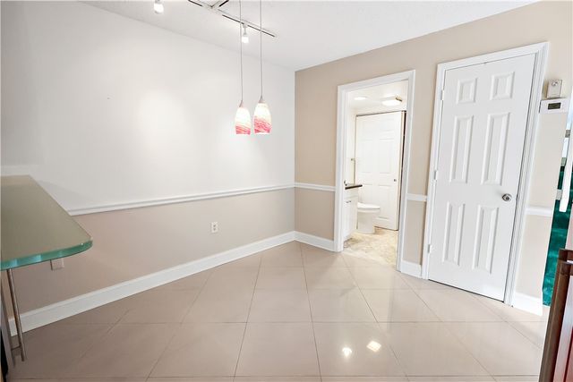 350 E Waverly Place 5C, Vero Beach, FL 32960