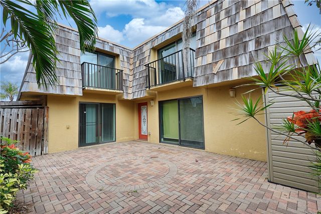 350 E Waverly Place 5C, Vero Beach, FL 32960