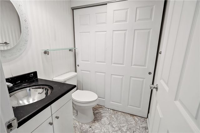 350 E Waverly Place 5C, Vero Beach, FL 32960