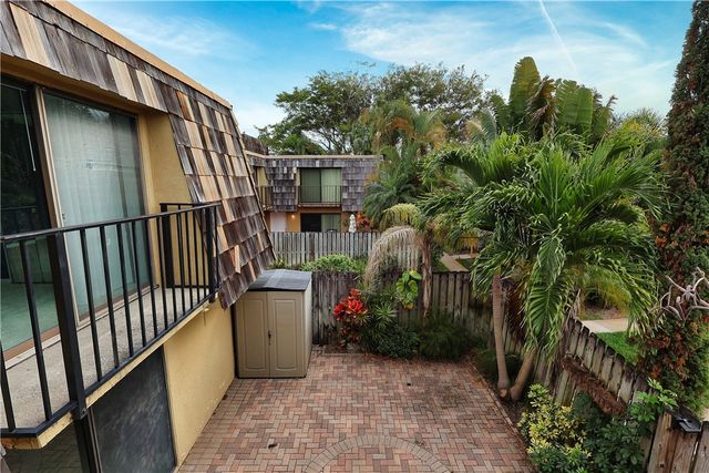 350 E Waverly Place 5C, Vero Beach, FL 32960