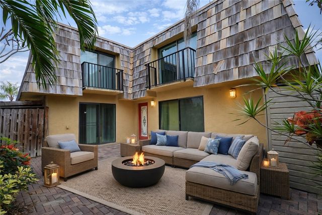 350 E Waverly Place 5C, Vero Beach, FL 32960