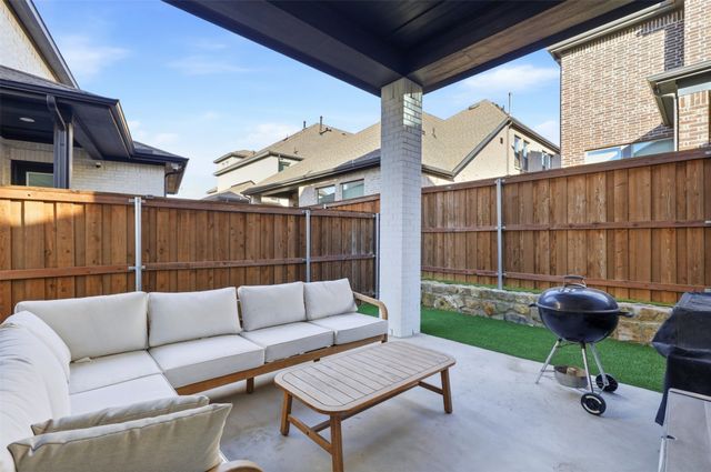 721 Red Fork Drive, Lewisville, TX 75056