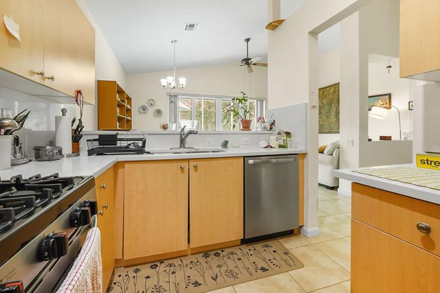 390 NW Breezy Point Loop, Port St. Lucie, Port St Lucie, FL 34986