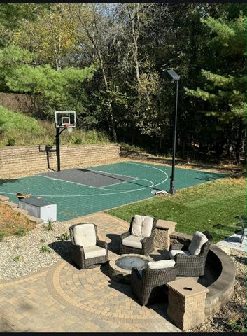 8760 Pine Crest Lane NW, Rochester, MN 55901