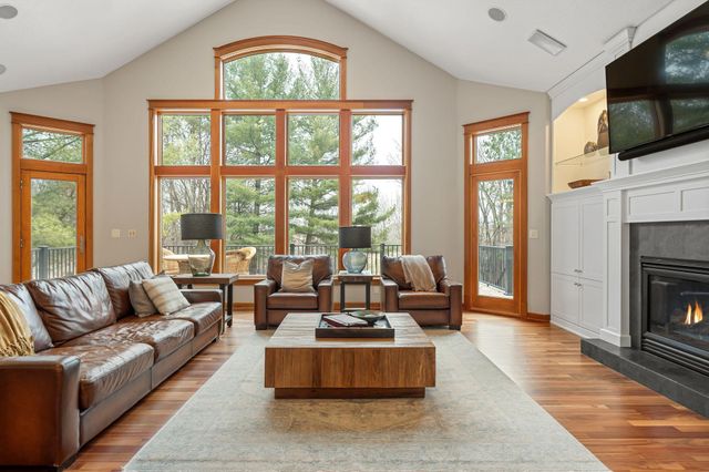 8760 Pine Crest Lane NW, Rochester, MN 55901