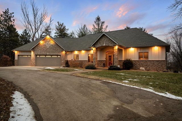 8760 Pine Crest Lane NW, Rochester, MN 55901