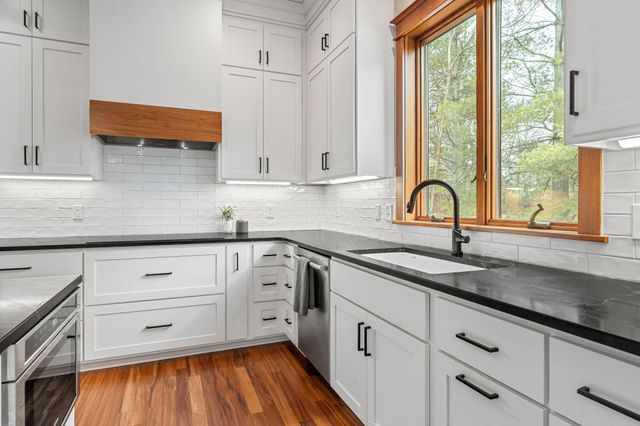 8760 Pine Crest Lane NW, Rochester, MN 55901