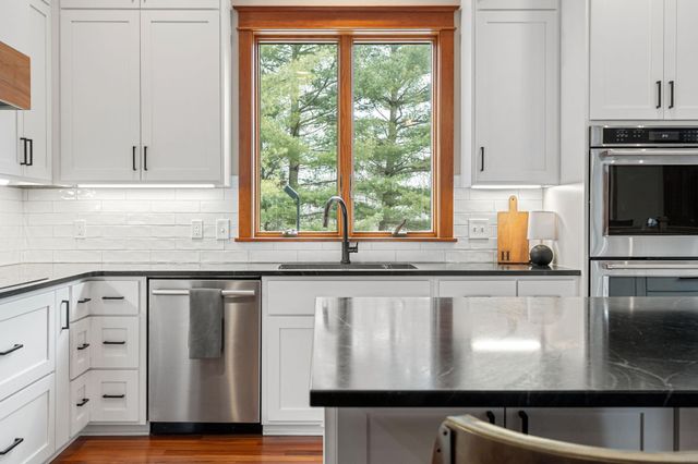 8760 Pine Crest Lane NW, Rochester, MN 55901