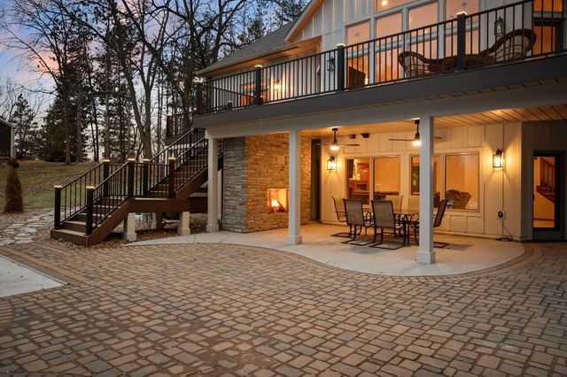 8760 Pine Crest Lane NW, Rochester, MN 55901