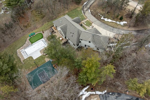 8760 Pine Crest Lane NW, Rochester, MN 55901