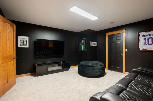 8760 Pine Crest Lane NW, Rochester, MN 55901