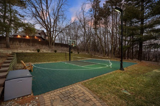 8760 Pine Crest Lane NW, Rochester, MN 55901