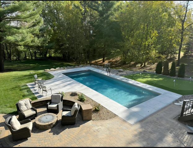 8760 Pine Crest Lane NW, Rochester, MN 55901