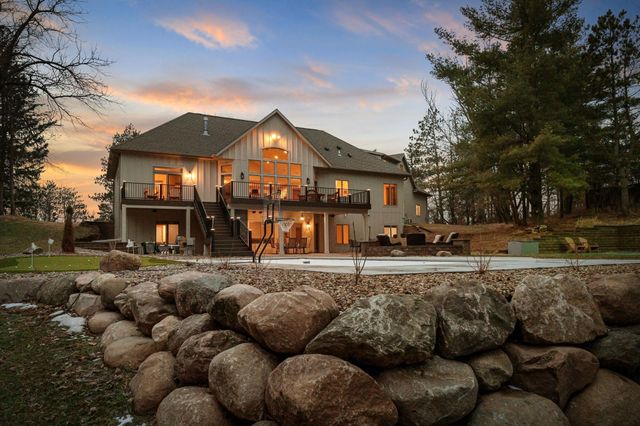 8760 Pine Crest Lane NW, Rochester, MN 55901