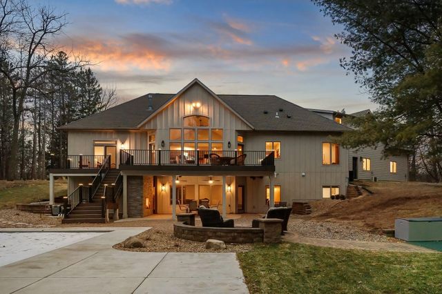 8760 Pine Crest Lane NW, Rochester, MN 55901