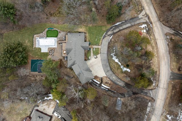 8760 Pine Crest Lane NW, Rochester, MN 55901